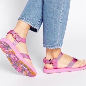 Teva Orginal Pink Marble Bottom